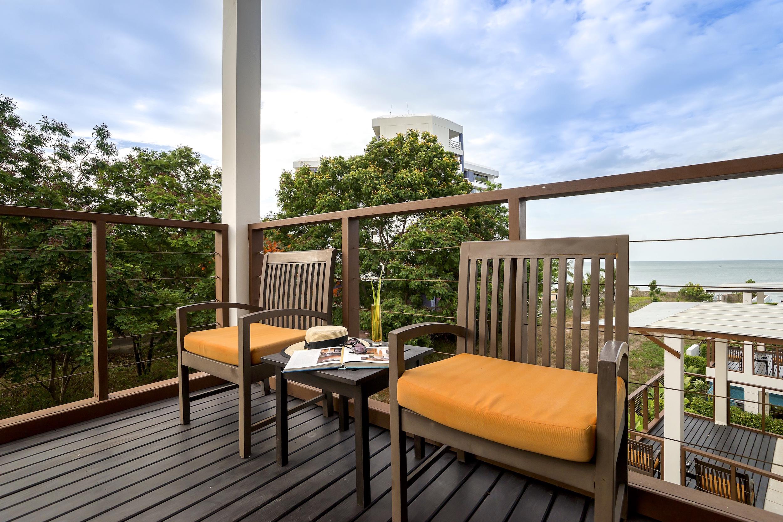 The Rock Hua Hin Beachfront Spa Resort Экстерьер фото