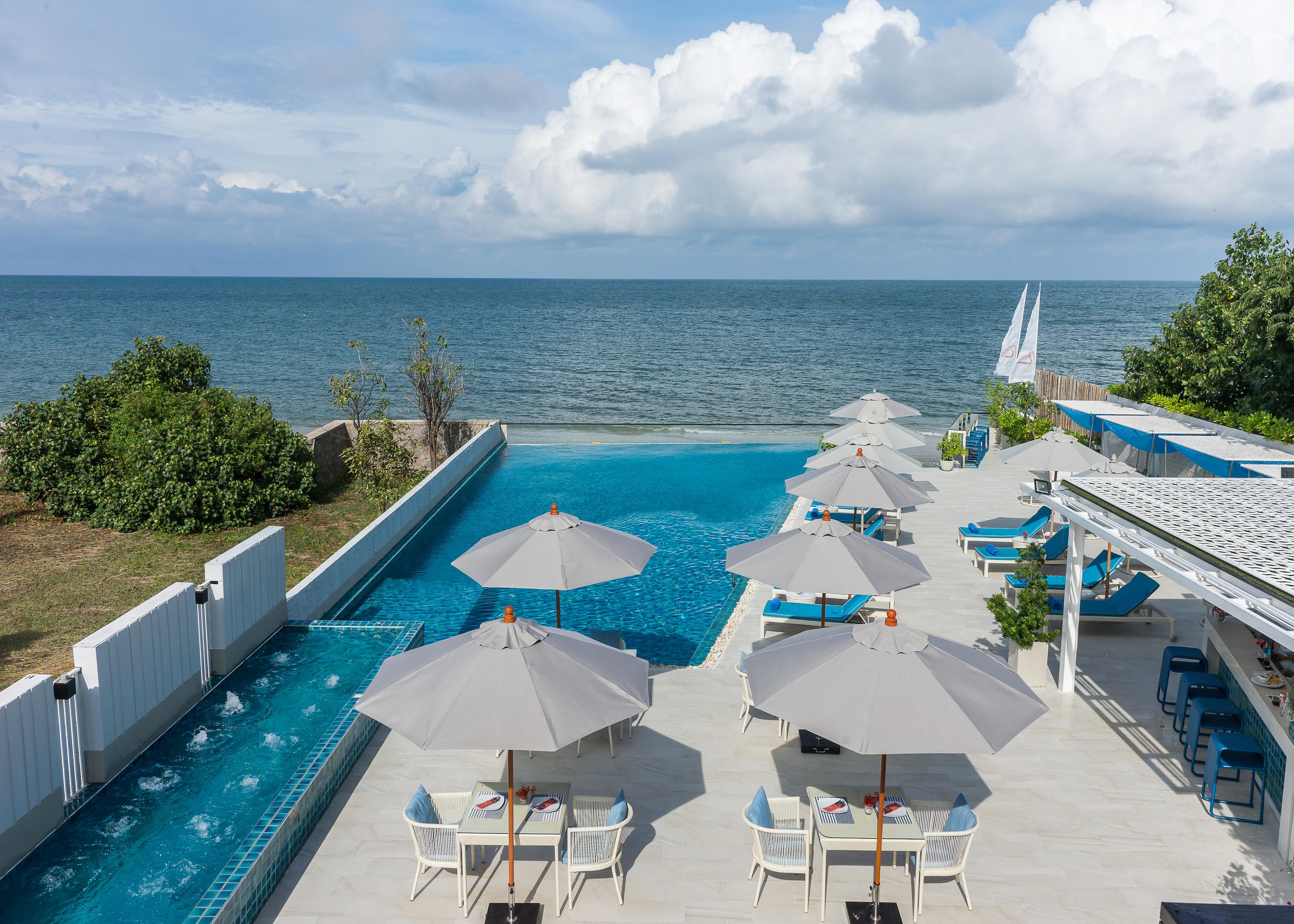 The Rock Hua Hin Beachfront Spa Resort Экстерьер фото