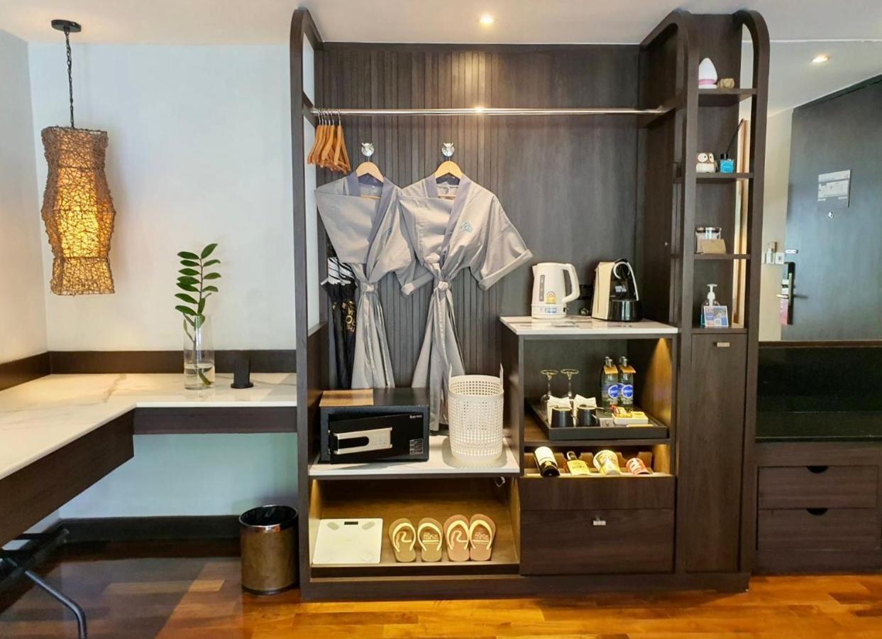 The Rock Hua Hin Beachfront Spa Resort Экстерьер фото