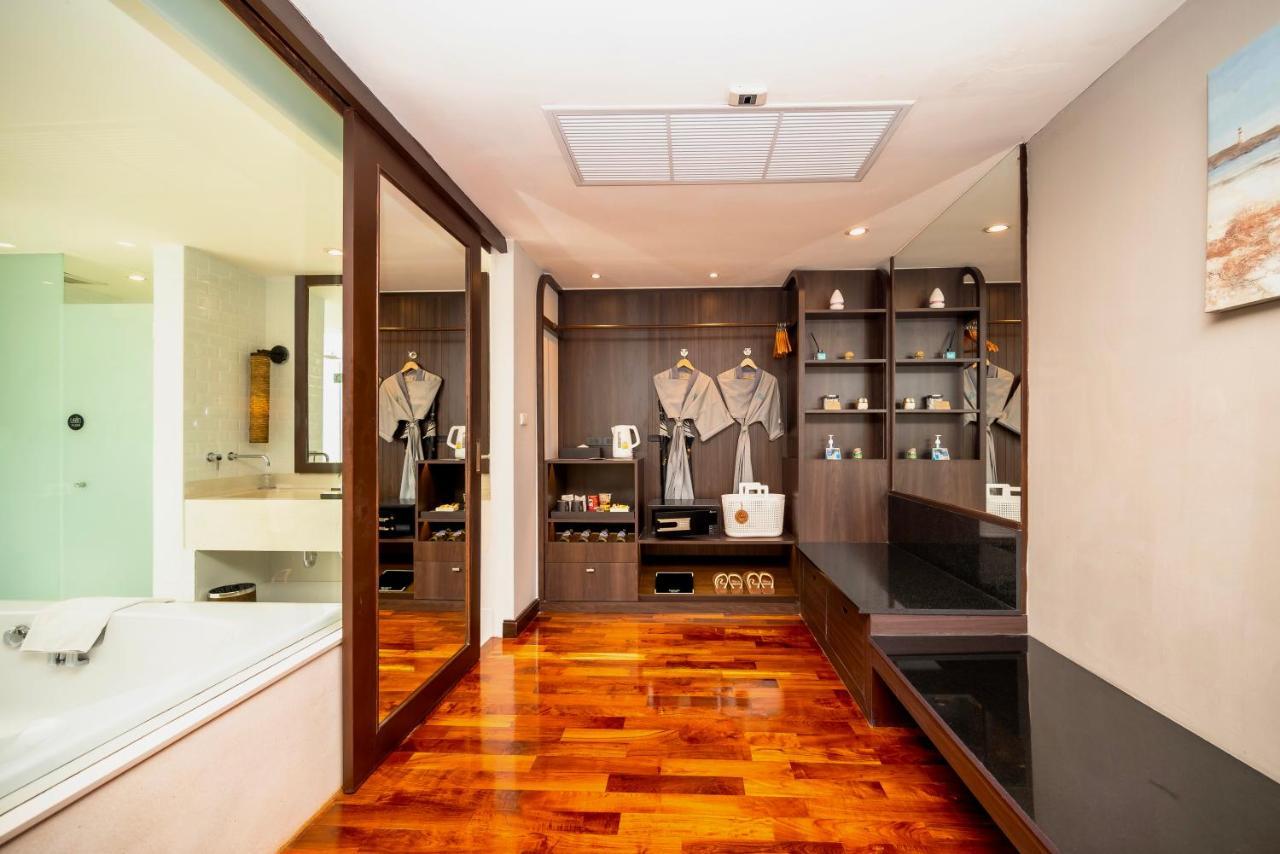 The Rock Hua Hin Beachfront Spa Resort Экстерьер фото