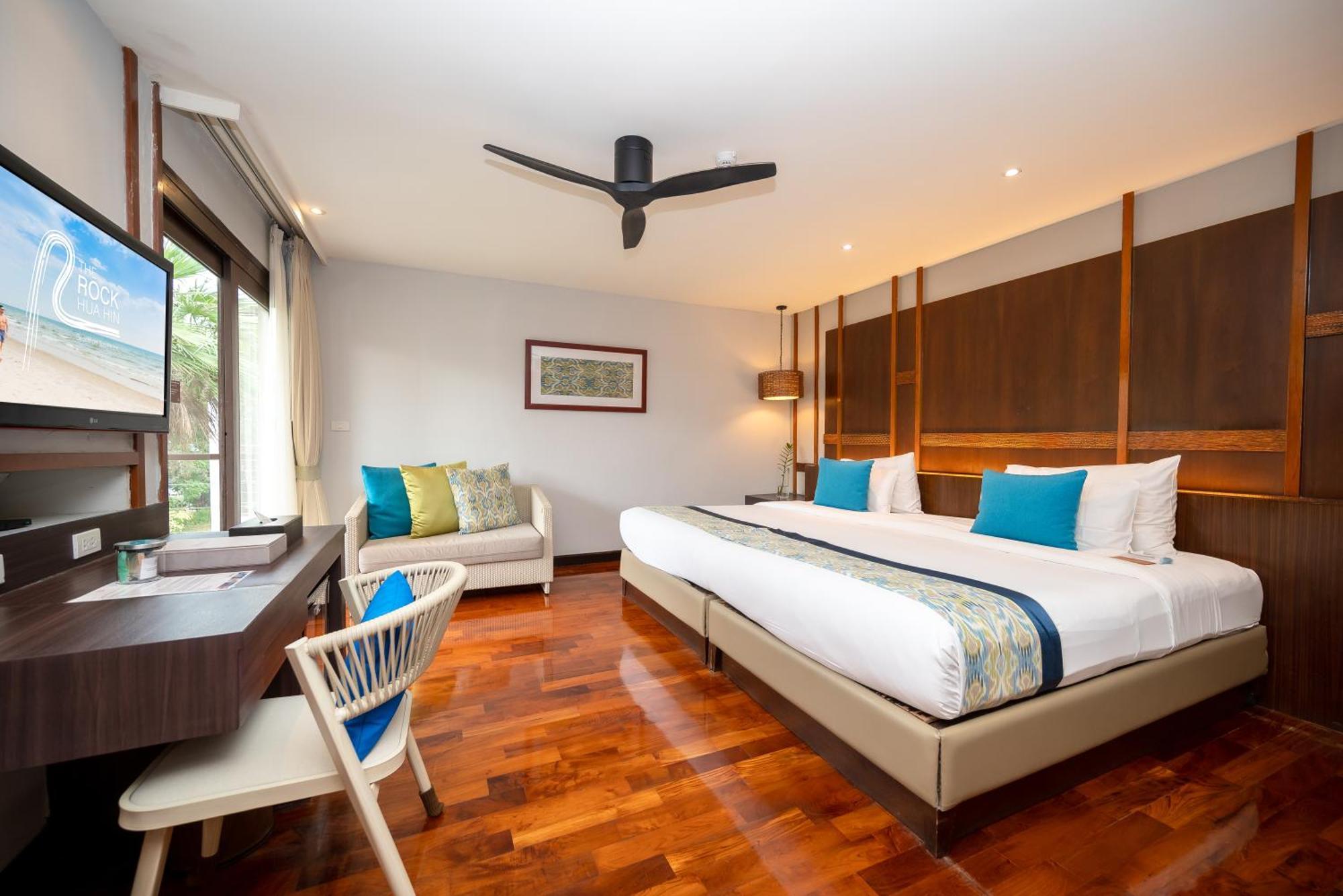 The Rock Hua Hin Beachfront Spa Resort Экстерьер фото