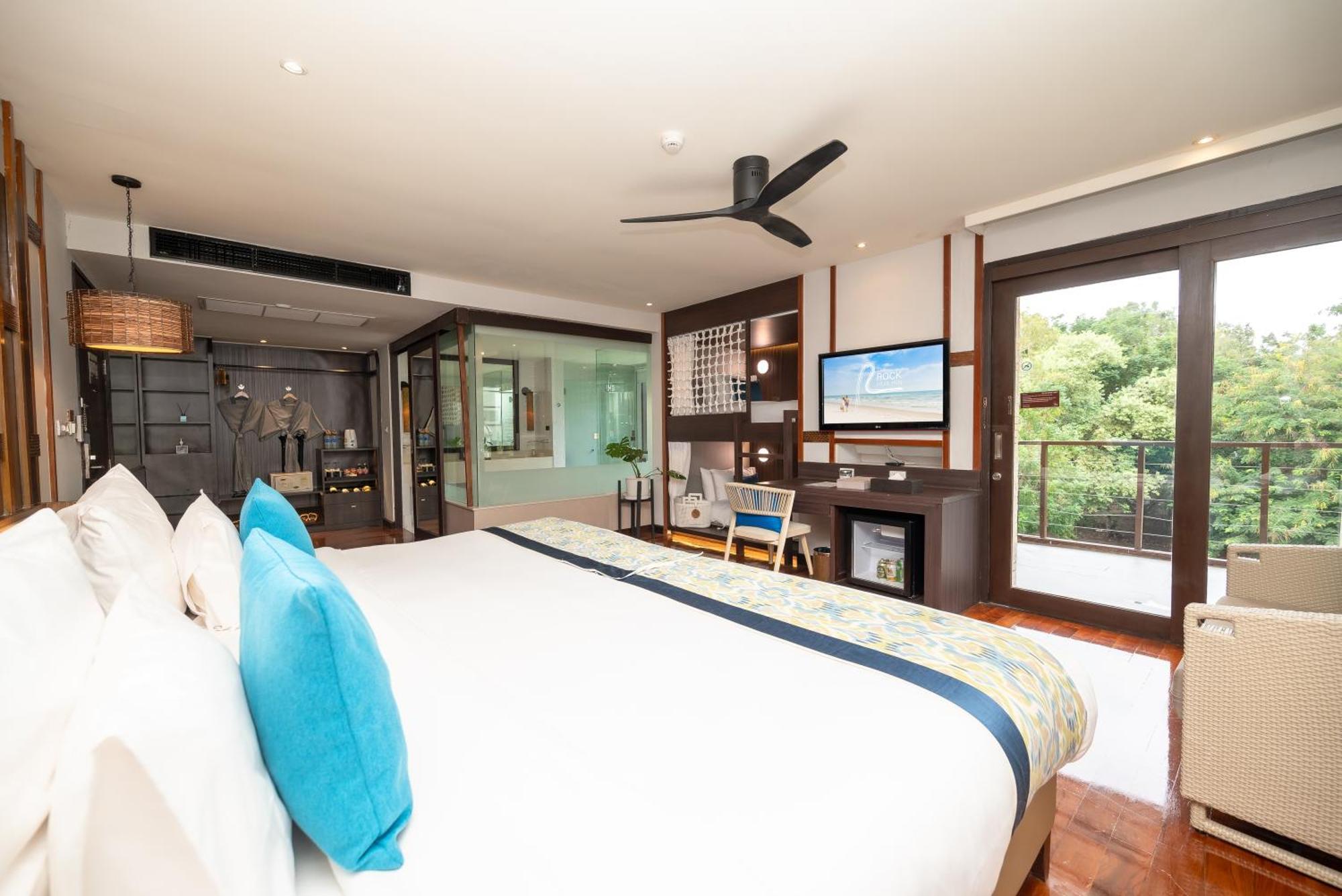 The Rock Hua Hin Beachfront Spa Resort Экстерьер фото